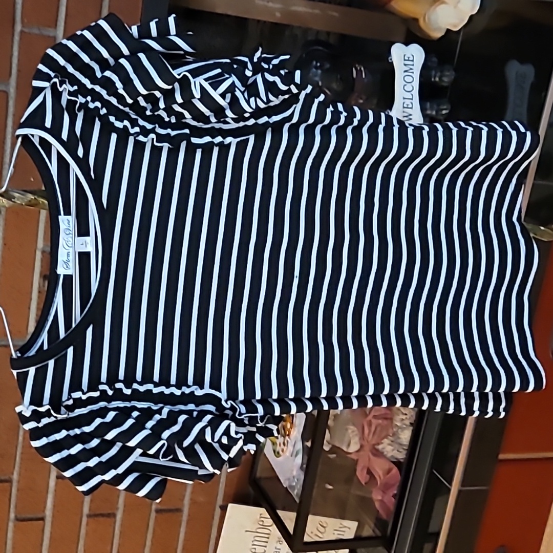 Stem & Vine Tee